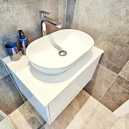 One-bedroom Luxury In Egkomi *