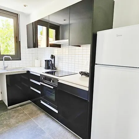 Apartman One-bedroom Luxury In Egkomi